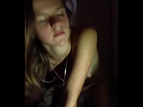 ❤️ Stúlka sjálfsfróar sér og kúrir ️❌ Slúður á is.sex78.ru ❌️
